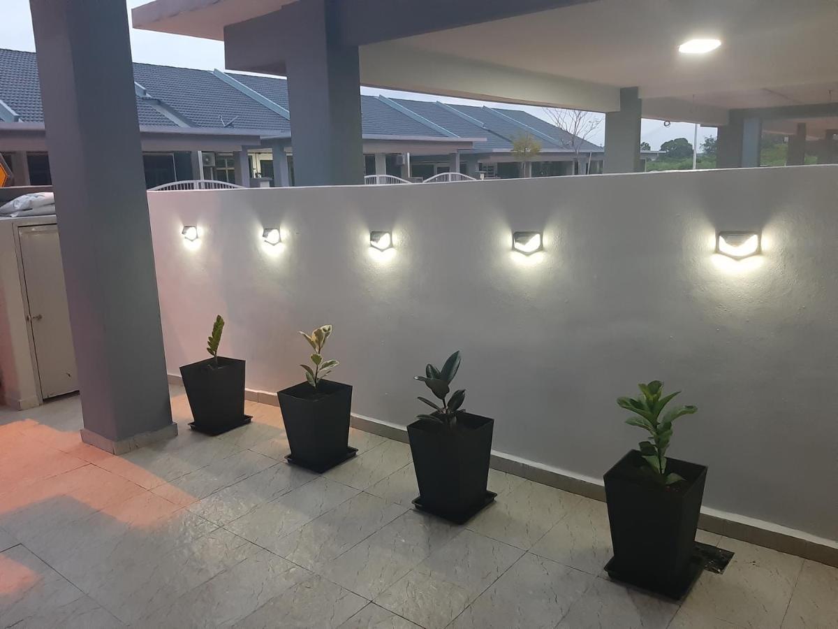Rumah Armand Melaka 4Br Fully Aircond Ngoại thất bức ảnh