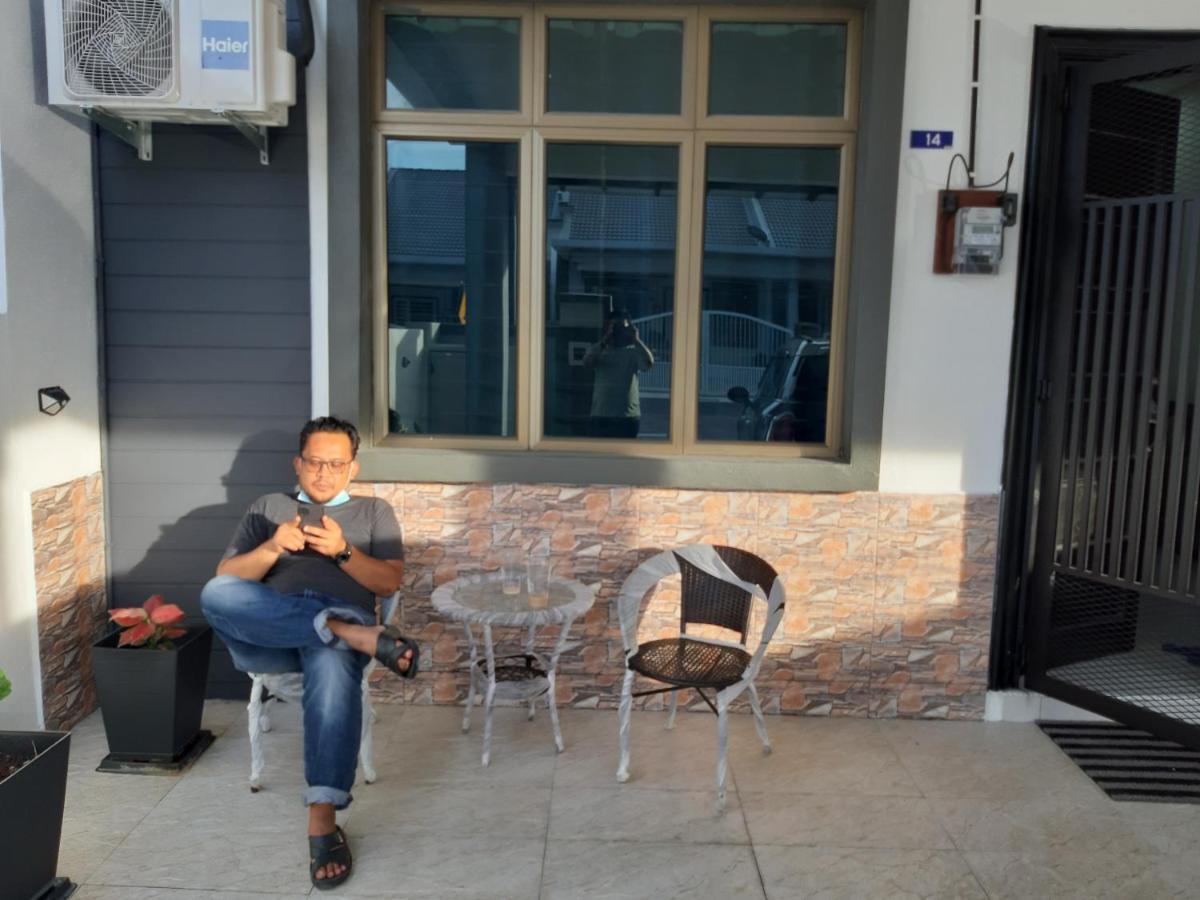 Rumah Armand Melaka 4Br Fully Aircond Ngoại thất bức ảnh