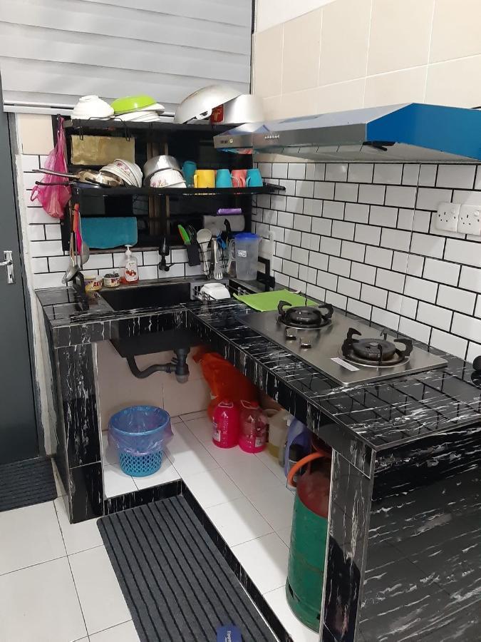 Rumah Armand Melaka 4Br Fully Aircond Ngoại thất bức ảnh