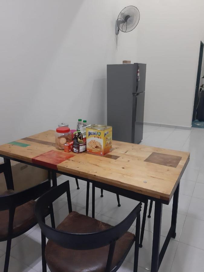 Rumah Armand Melaka 4Br Fully Aircond Ngoại thất bức ảnh