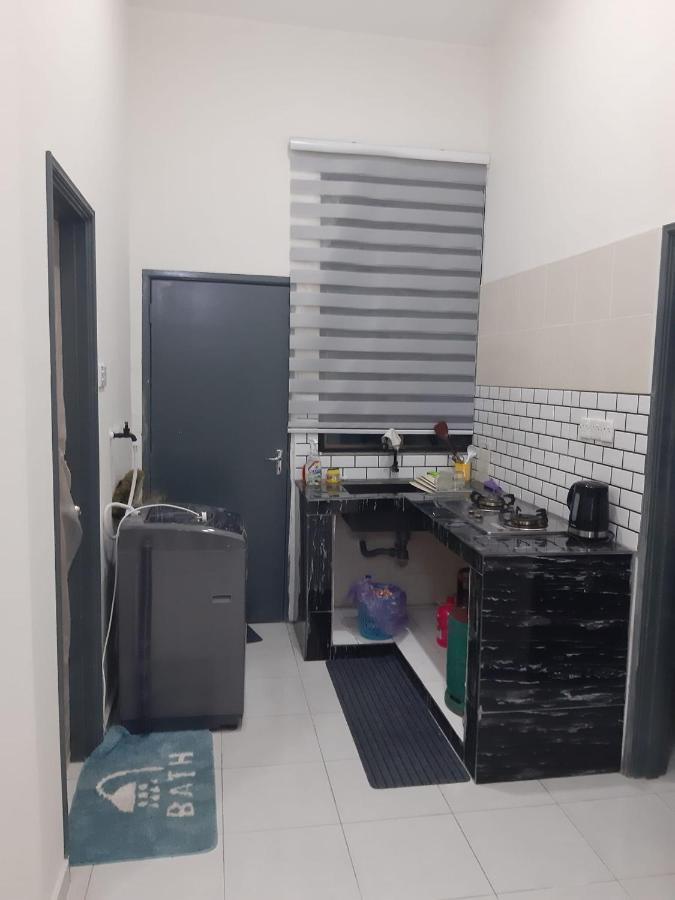 Rumah Armand Melaka 4Br Fully Aircond Ngoại thất bức ảnh